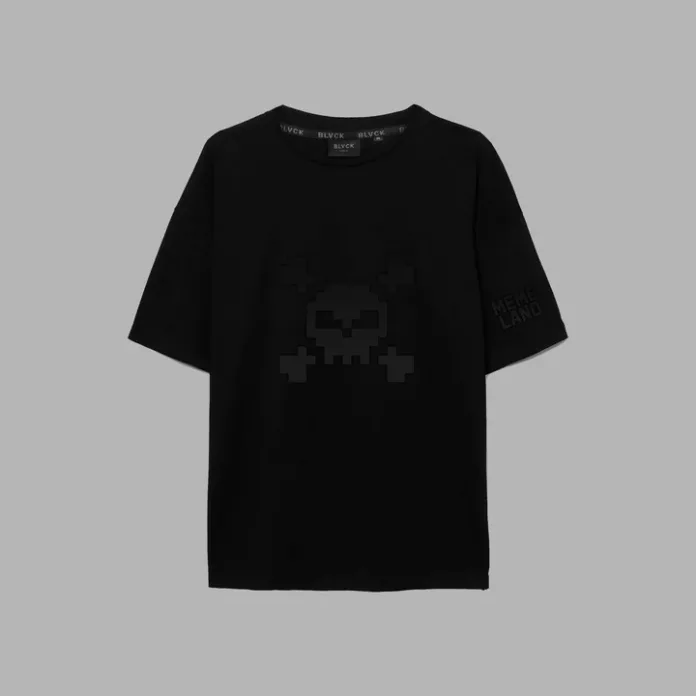 The Blvck T-Shirt: Embracing Minimalist Elegance