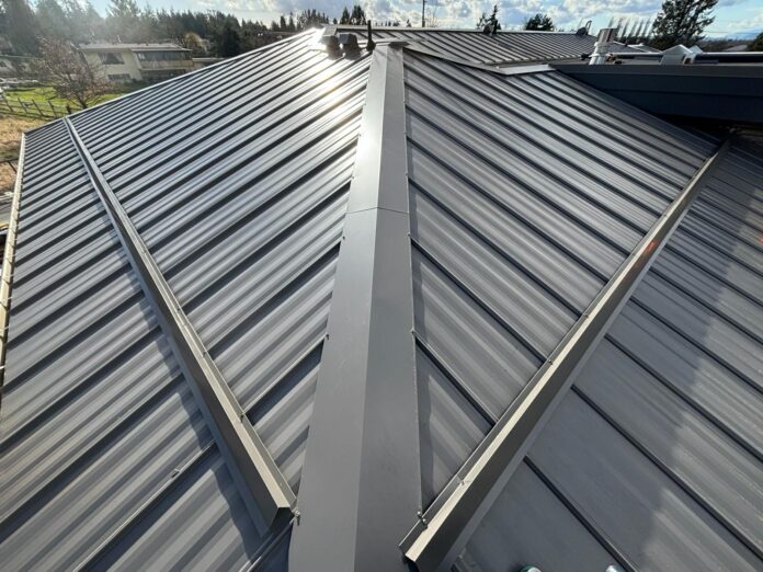 metal roof installer